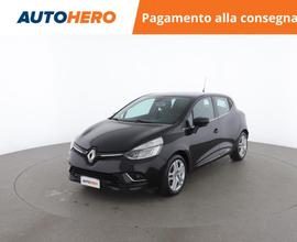 RENAULT Clio AD35858