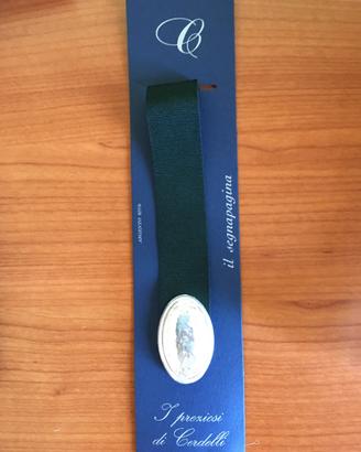 Segnapagina in tessuto e applicazione in arg. 925