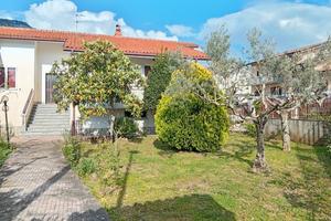 Villa zona centrale Pesche bassa