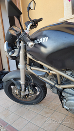 Monster ducati dark pronti e via