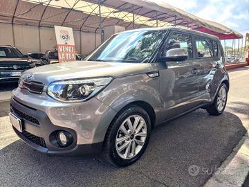 Kia Soul 1.6 CRDi UNICO PROPRIETARIO RETROCAMERA