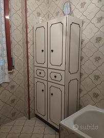 Mobile bagno anni 70