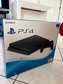 Sony PS4 slim 1tb, 2 pad, FW 12.52