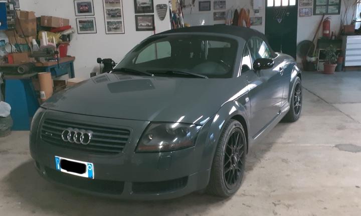AUDI TT Cabrio 1800 t quattro 225cv Asi del 2001