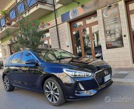 Hyundai i30 1.6 CRDI 136CV BERLINA NAVI PERFETTA