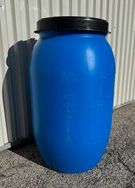 Fusti in plastica da 200 litri