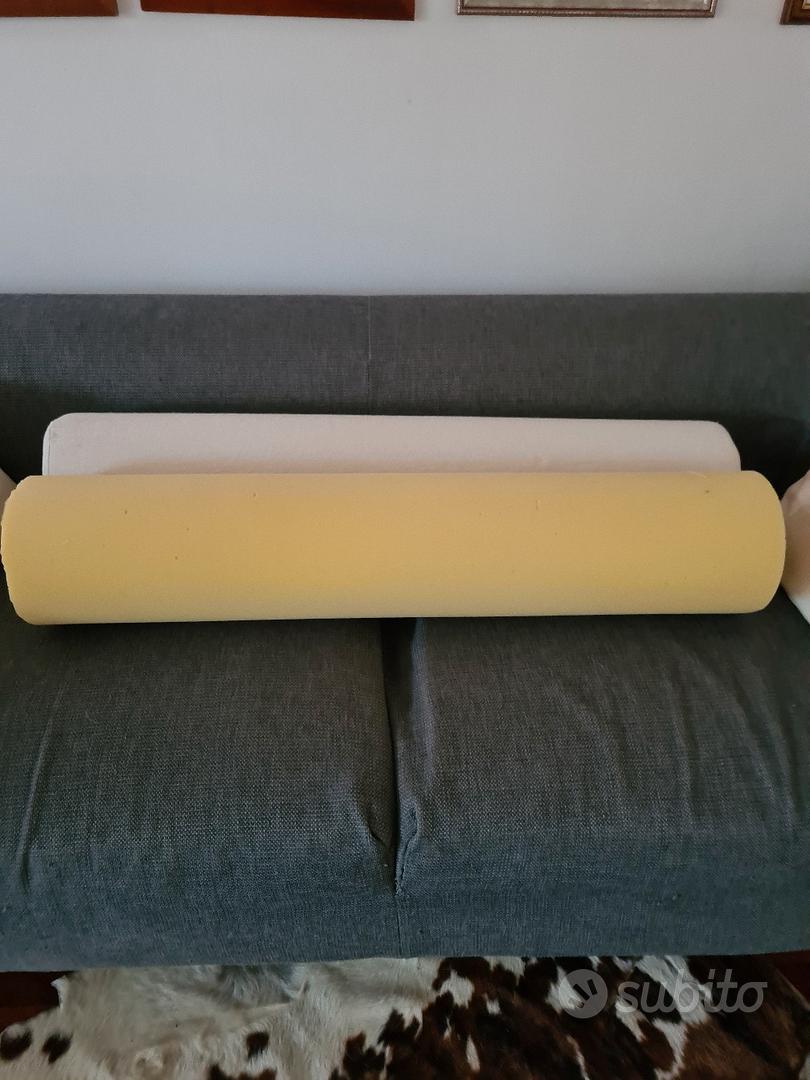Cuscino cilindrico per divano o letto - Arredamento e Casalinghi In vendita  a Latina