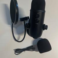 Microfono Blue Yeti USB + accessori