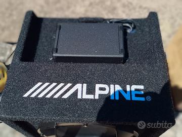 sub woofer attivo Alpine SWE-815