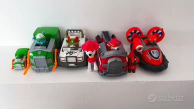Personaggi Paw Patrol con veicoli