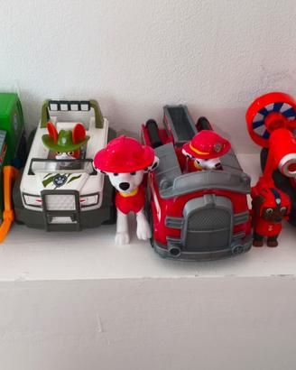 Personaggi Paw Patrol con veicoli