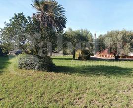 Ad.ze Pitz' e Serra Quartello, villa con giardino