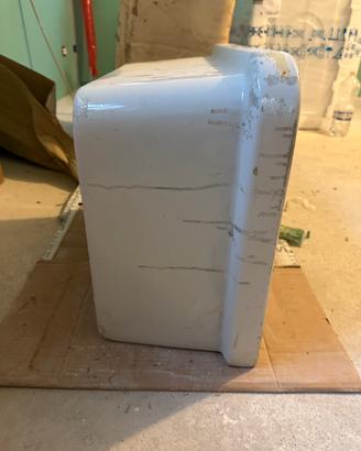 Lavatoio in ceramica