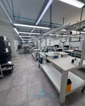 Immobile di 250 m² a Napoli