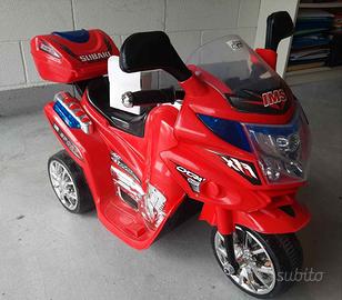 Moto elettrica giocattolo 