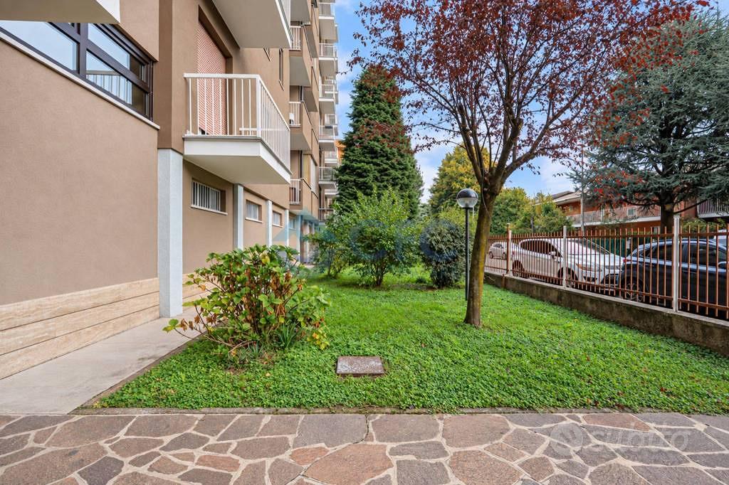 Apartment in Segrate, San Felice - View 2