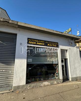 LOCALE COMMERICIALE corso regio parco 171 C