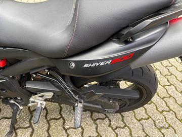 Aprilia shiver 900