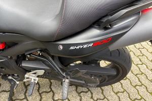 Aprilia shiver 900