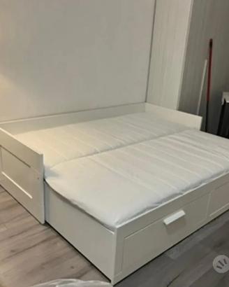 Letto IKEA brimnes