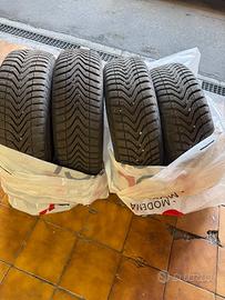 4 gomme invernali Vredestein 175/65 R14 86T