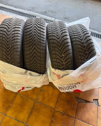 4 gomme invernali Vredestein 175/65 R14 86T