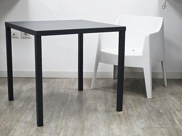 tavolo autolivellante in ferro arredo esterno 