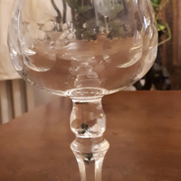 Bicchieri vintage lavorati con bordo dorato