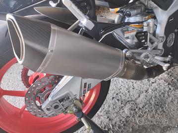 sc1r Aprilia Tuono V4 RSV4
