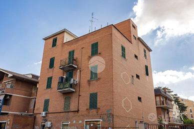 MONOLOCALE A ROMA
