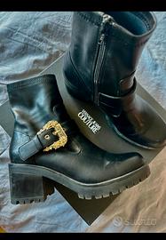 Stivali Versace Jeans Couture original neri