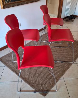4 sedie rosse in plastica e acciaio