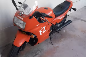 Yamaha FZ 750 20v