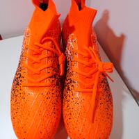 Scarpe da calcio con tacchetti 