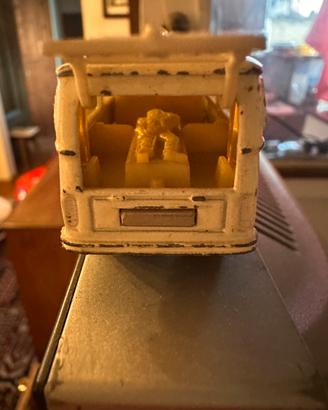 Ambukanze Match box 1/64