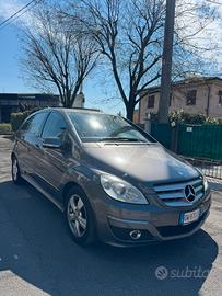 MERCEDES B200 2009 