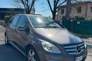 MERCEDES B200 2009 