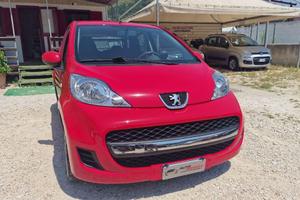 PEUGEOT - 107 - 5p. CAMBIO AUTOMATICO