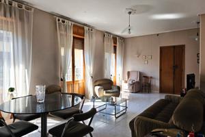 Quartu: indipendente con terrazza e negozio