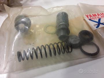 Kit revisione pompa frizione yamaha fzr 1000