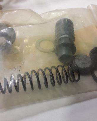 Kit revisione pompa frizione yamaha fzr 1000