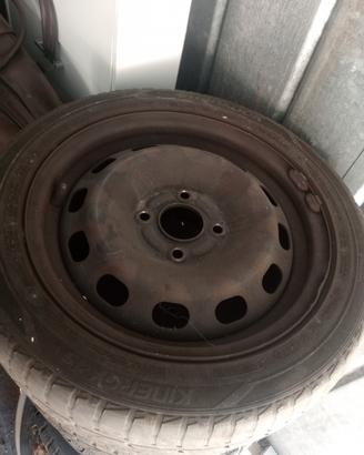 4 cerchi del 15 in acciaio Ford Fiesta e b max