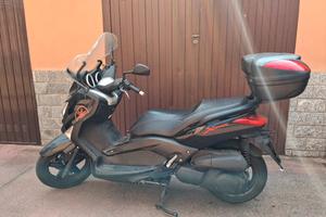 Yamaha X Max