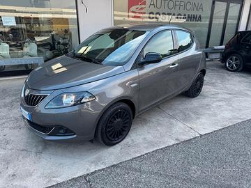 Lancia Ypsilon 1.0 FireFly 5 porte S&S Hybrid Ecoc