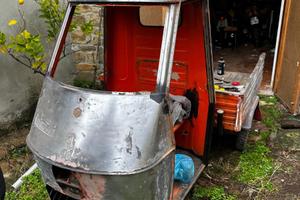 Ape car + due motori + pezzi di ricambio