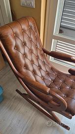 Dondolo in legno massello