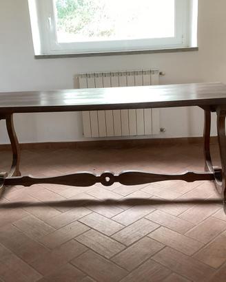 Tavolo  fratino