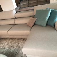 Divani in svendita dal nostro magazzino Nuovi