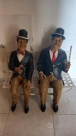 statue Stanlio e olio