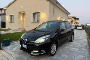 Renault Scenic 1.5 diesel 110cv 5 posti